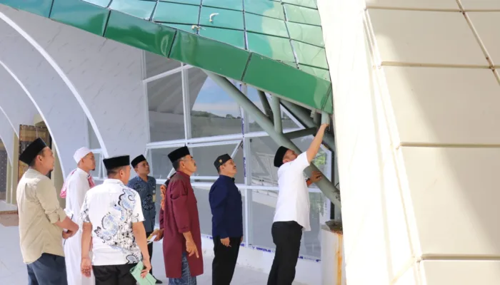 Desain Atap Islamic Center Dipertanyakan, Bupati Perintahkan Perbaikan Segera