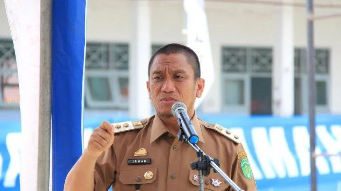 bupati luwu timur irwan bachri syam