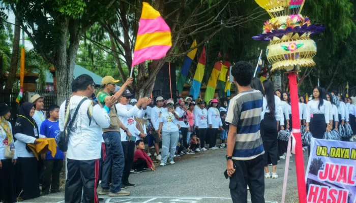 Ribuan Peserta Ikuti Jalan Sehat, Saat Pembukaan Peringatan HUT Desa Sumber Makmur