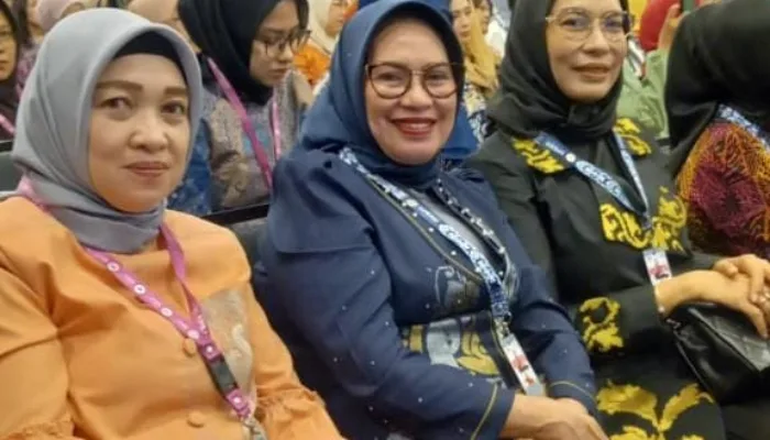 dr. Ani Nurbani Irwan: Perempuan Masa Kini Harus Kreatif dan Berdaya Saing