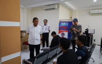 Sidak ke Kantor Dukcapil, Bupati Irwan Soroti Pelayanan dan Fasilitas Minim