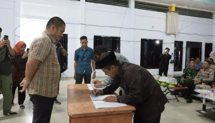 Bupati Luwu Timur : Camat Adalah Perpanjangan Tangan Bupati