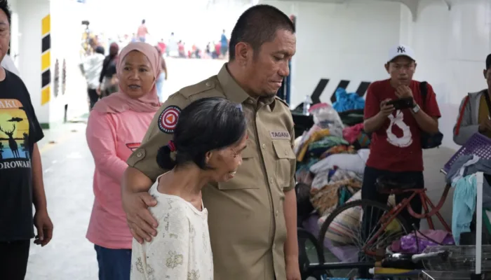 Kebakaran Hebat di Sorowako, Bupati Irwan Turun Langsung ke Lokasi