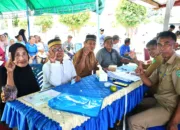 Senyum Bahagia Lansia Iringi Penyaluran Kartu Lansia di Bone Pute