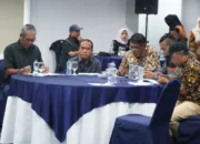 Plt. Kadis Kominfo-SP Lutim Buka Bimtek Pengembangan Kompetensi Jurnalis Media Partner