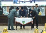 Paripurna DPRD Lutim, Bupati Irwan Sampaikan Pendapat Akhir Ranperda Penyertaan Modal