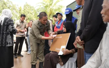 Program Tunjangan Lansia Luwu Timur Terwujud, 3.000 Orang Terima Bantuan Rp2 Juta Sekaligus