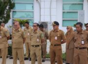 Pimpin Apel Terakhir Tahun 2025, Pj Sekda Lutim Tekankan Integritas ASN Songsong Tahun 2026