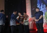 Bupati Luwu Timur Raih Anugerah Kepala Daerah Inspiratif Bidang Pembangunan Daerah