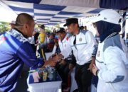 Bupati Luwu Timur Terima Penghargaan dari PGRI Sulsel atas Dukungan terhadap Guru