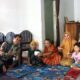 Bantuan Kartu Lansia Luwu Timur Diantar ke Rumah, Nenek Sumarni Terharu