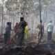 Turun Padamkan Kebakaran Lahan, Bupati Irwan Imbau Masyarakat Waspada karhutla