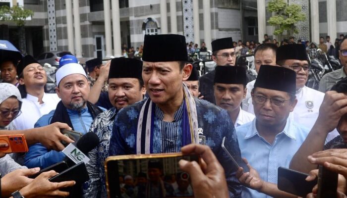 Kebakaran KM Mutiara Sentosa, AHY Kirim KNKT Investigasi