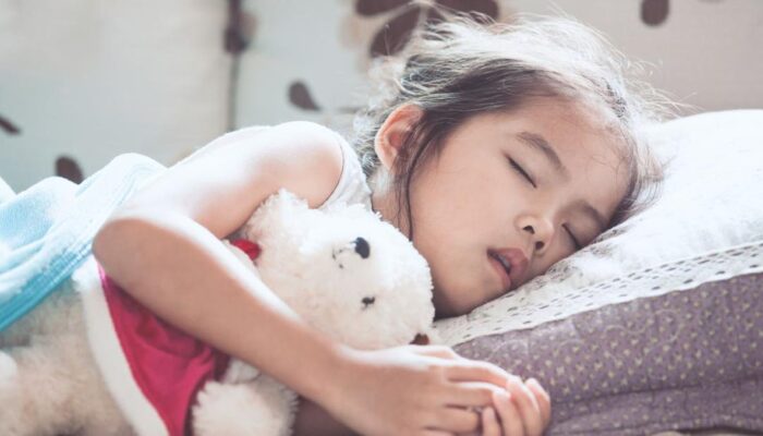 Kebiasaan Tidur Anak Berantakan? Coba 5 Trik Sederhana Ini