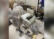 ratusan senjata sekolah