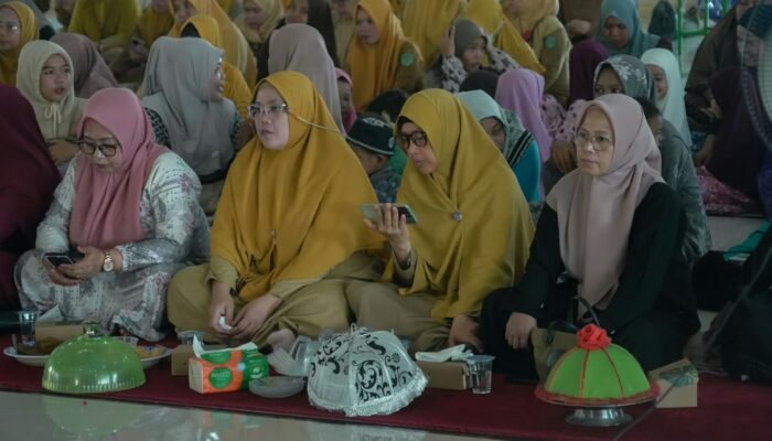 Momentum Maulid Nabi, Bupati Ajak Warga Lutim Teladani Akhlak Rasulullah Hingga Jaga Lingkungan