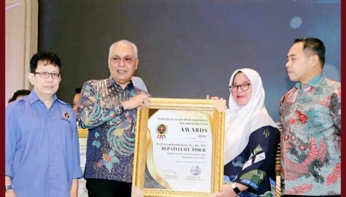Komitmen Pro-Rakyat Berbuah Prestasi: Pemerintahan IBAS-PUSPA Raih Penghargaan Bergengsi PWI Sulsel.