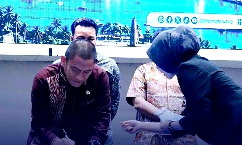 BUPATI IRWAN TEKEN PAKTA INTEGRITAS, PERCEPATAN RDTR JADI PRIORITAS PEMBANGUNAN LUWU TIMUR