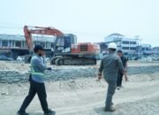 Pastikan Kualitas Terjaga, Bupati Irwan Tinjau Langsung Proyek Pembangunan di Tomoni